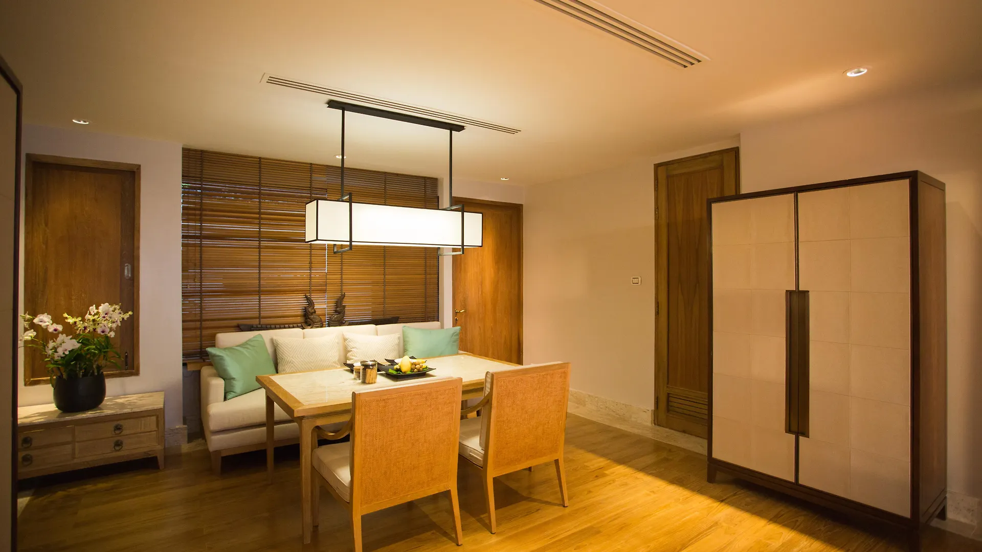 ***** Resort Trisara Villas & Residences Phuket Nai Thon Beach Thailand